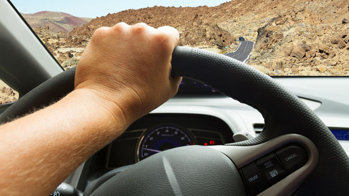 steering wheel makes noise when turning