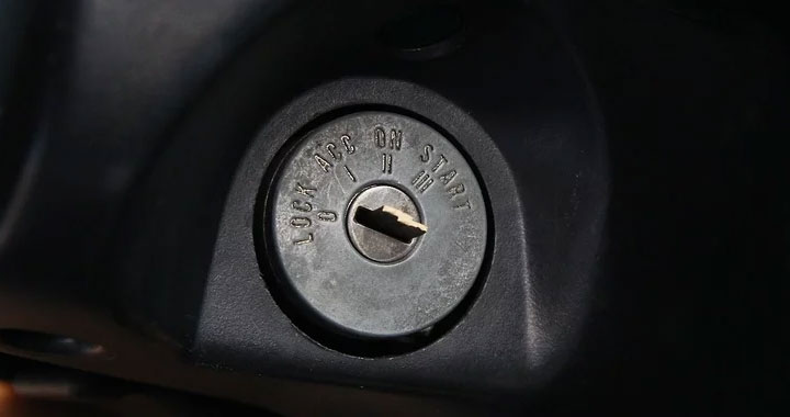 remove broken car key from ignition