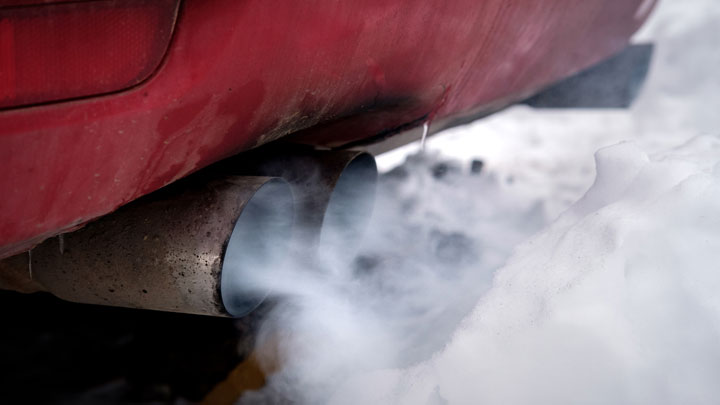 5 Causes of White Smoke Coming from Exhaust (Startup, Idling, Accelerating)