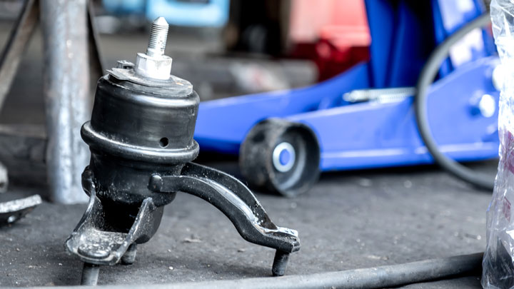 5 Symptoms of a Bad Motor Mount (and Replacement Cost)