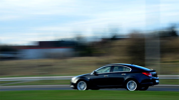 car shakes when accelerating at high speed