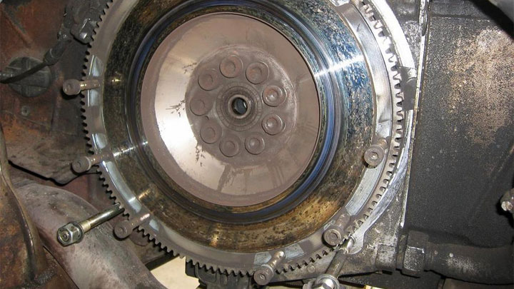 5 Symptoms of a Bad Flywheel (and Replacement Cost)