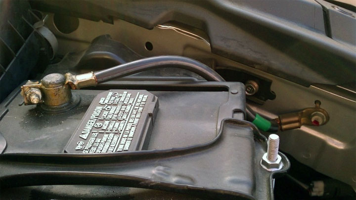 honda odyssey battery negative terminal