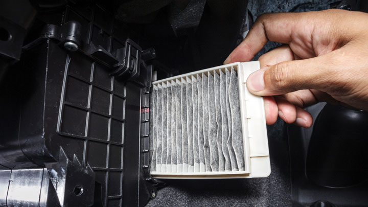 dirty cabin air filter