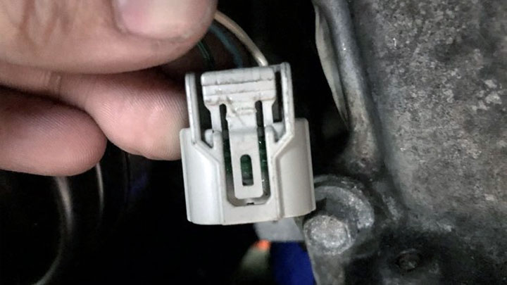 vz commodore crank angle sensor fault