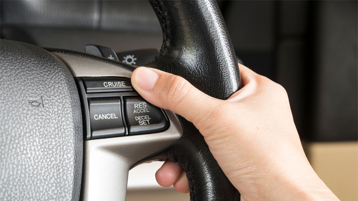 does cruise control save gas?