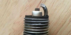 spark plug electrode melted