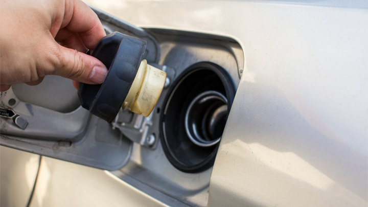 3 Symptoms of a Bad Gas Cap (and Replacement Cost)