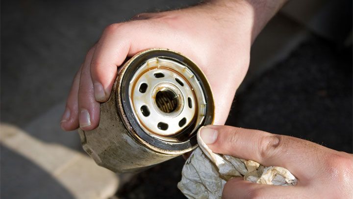 How to Remove a Stuck Oil Filter (3 Easy Methods)