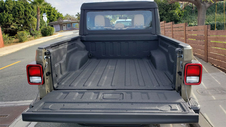 6 Best Spray In And Roll On Bedliner Kits In 2021 Diy To Save Money