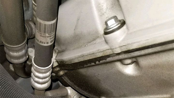 Valve cover deals leak repair cost