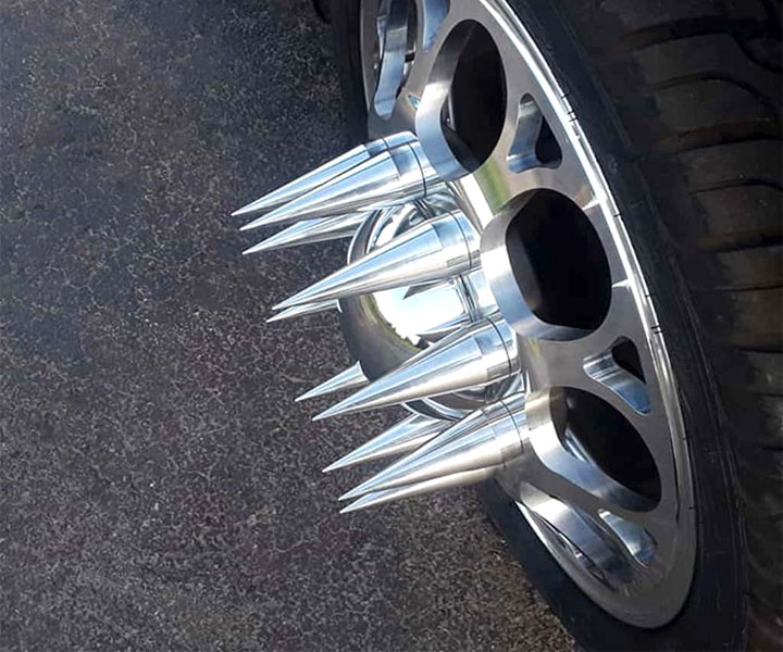are wheel spikes legal